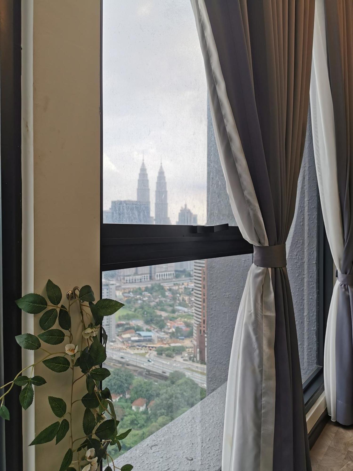 Expressionz Professional Suites By Aurora Summer Suites Kuala Lumpur Dış mekan fotoğraf